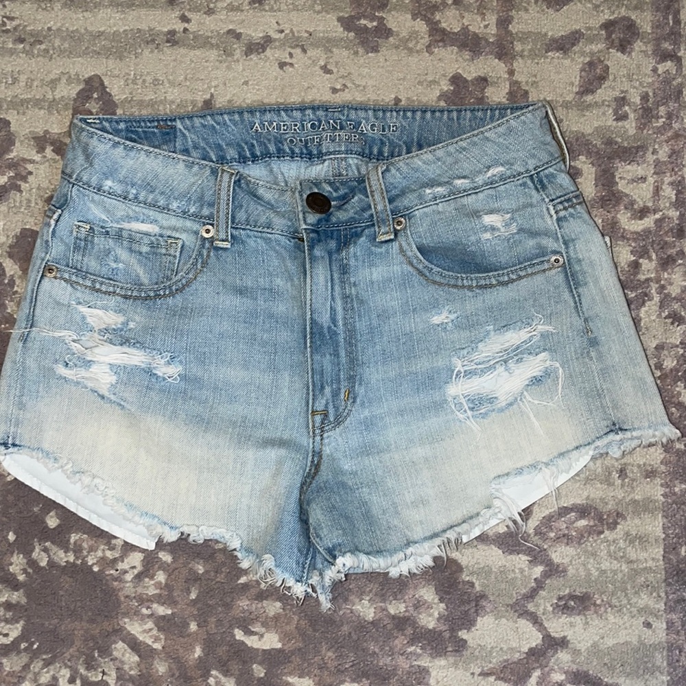American Eagle Classic Denim High-waisted Shorts